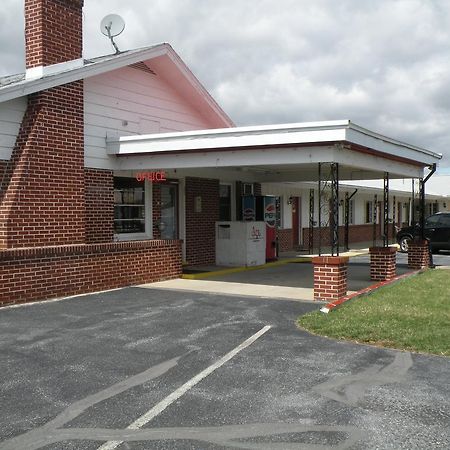 Scottish Inns Fayetteville מראה חיצוני תמונה